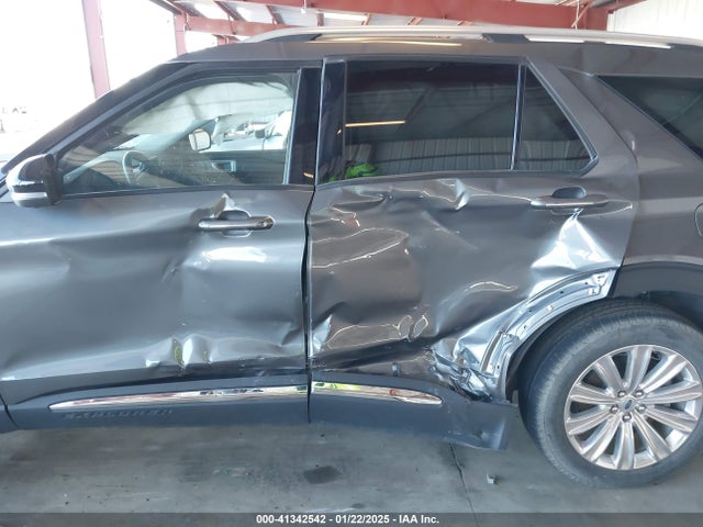 1FM5K8FW8NNA08203 Ford Explorer Limited
