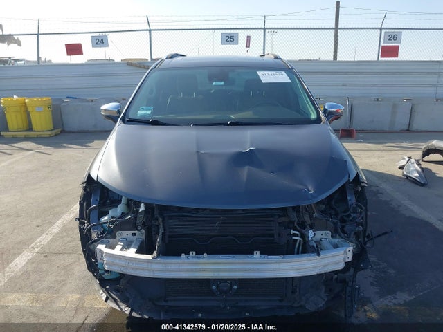 2C4RC1GG5JR131147 Chrysler Pacifica Limited