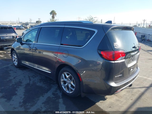 2C4RC1GG5JR131147 Chrysler Pacifica Limited