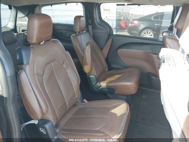 2C4RC1GG5JR131147 Chrysler Pacifica Limited