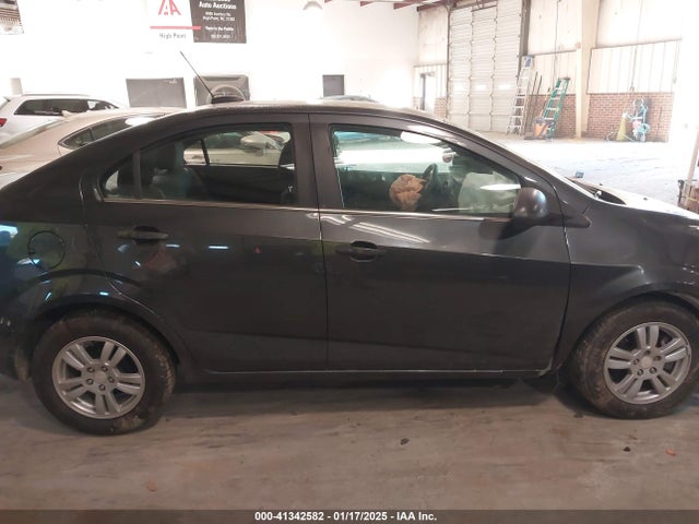 1G1JC5SG5G4115465 Chevrolet Sonic Lt Auto