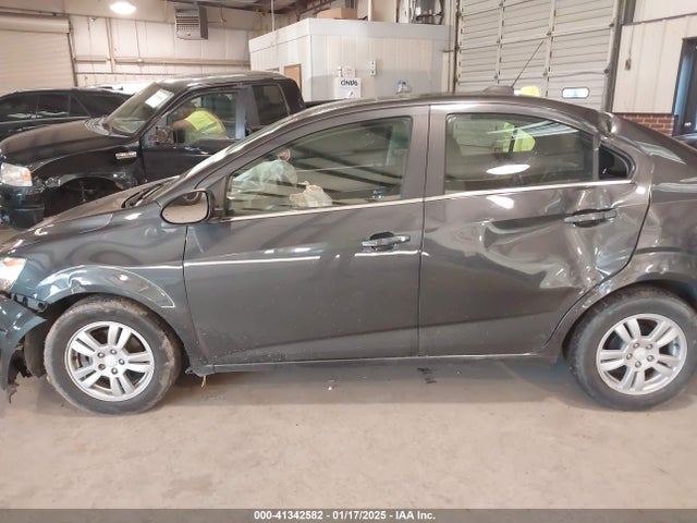 1G1JC5SG5G4115465 Chevrolet Sonic Lt Auto