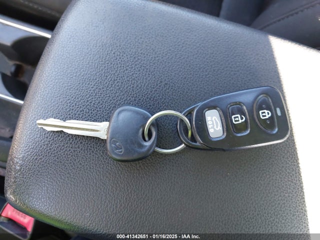 Hyundai ELANTRA SE 2018 5NPD74LF8JH219149 Image 11