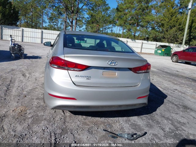 Hyundai ELANTRA SE 2018 5NPD74LF8JH219149 Image 16