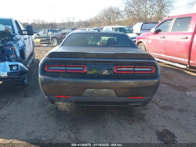 2C3CDZAG2LH110179 Dodge Challenger Sxt