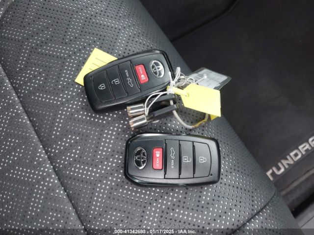 5TFLA5DB8PX096657 Toyota Tundra Sr5