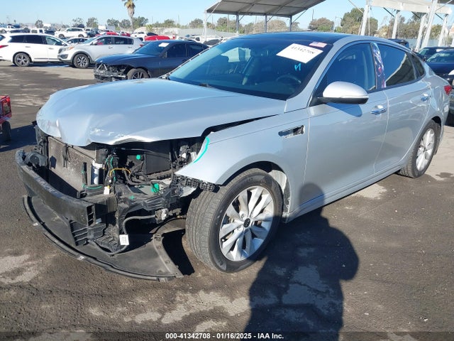 KIA OPTIMA EX 2016 5XXGU4L31GG068770 Image 2
