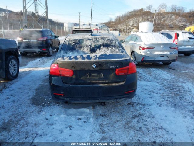 WBA8E1G5XGNT36888 BMW 320i