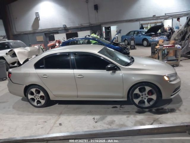 3VW267AJ2GM240176 Volkswagen Jetta 1.4t S