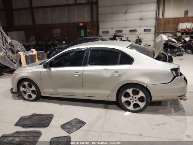 3VW267AJ2GM240176 Volkswagen Jetta 1.4t S