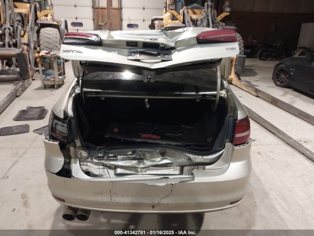 3VW267AJ2GM240176 Volkswagen Jetta 1.4t S