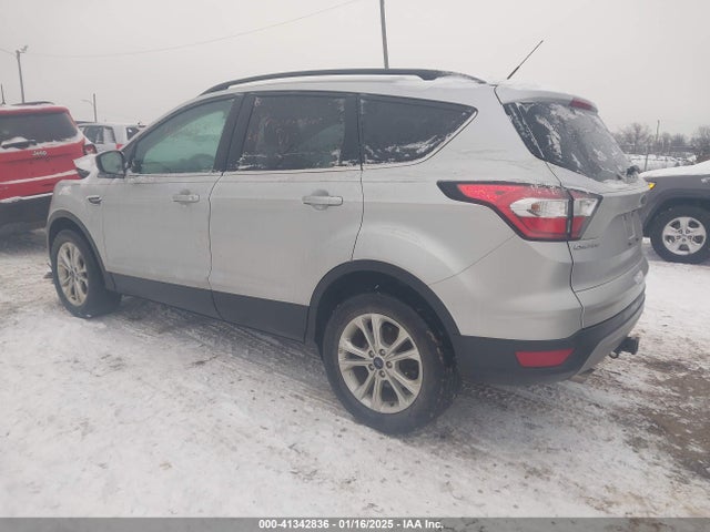 Ford ESCAPE SE 2017 1FMCU9G90HUD39187 Image 3