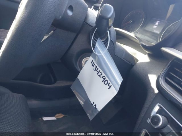 5XXGT4L38LG390108 KIA Optima Lx