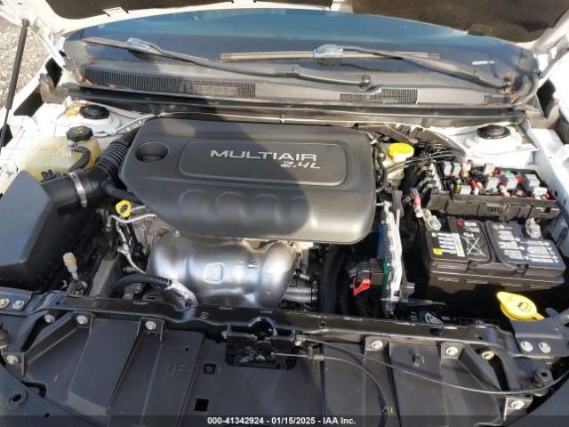 1C3CCCAB2FN594161 Chrysler 200 Limited