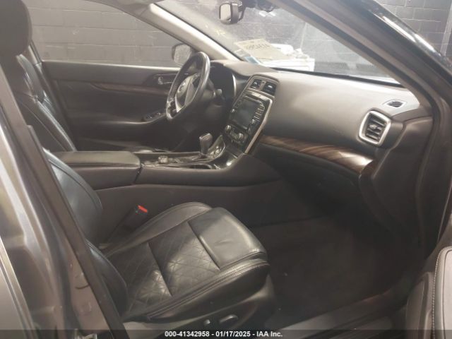 1N4AA6AP1GC393070 Nissan Maxima 3.5 Platinum