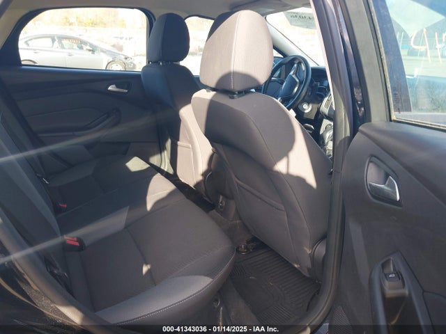 Ford FOCUS SE 2014 1FADP3K29EL377337 Image 8