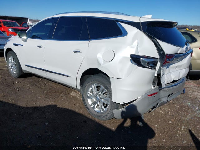 5GAERBKW3MJ175482 Buick Enclave Essence