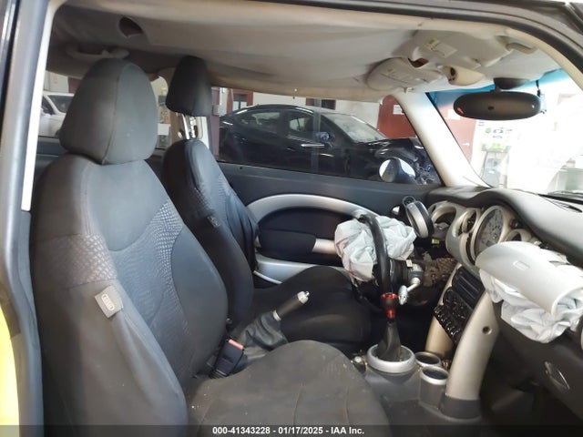 2004 MINI COOPER WMWRC33454TC48893 Photo 4