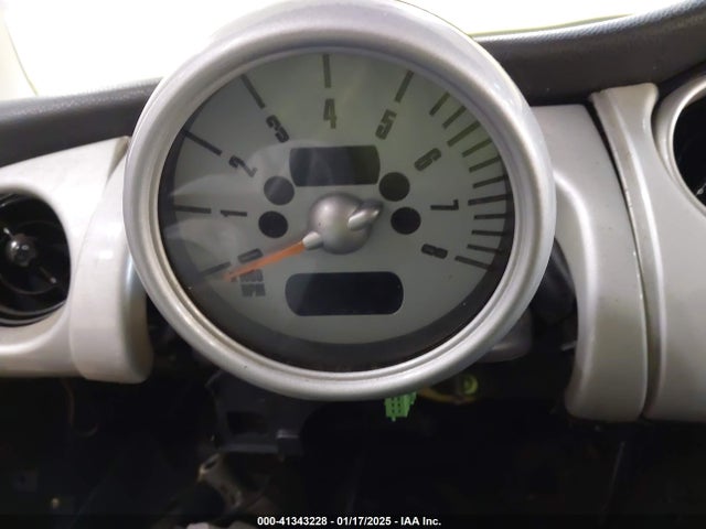 2004 MINI COOPER WMWRC33454TC48893 Photo 6