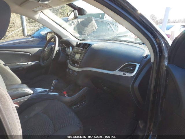 3C4PDCBG0JT504017 Dodge Journey Sxt