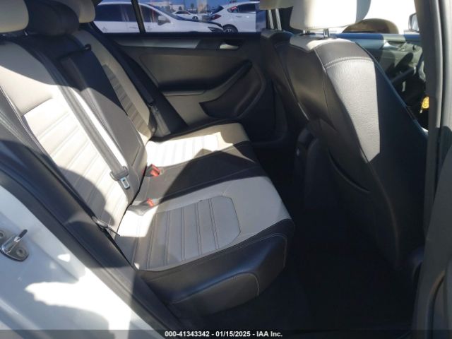 3VWD17AJ7GM391943 Volkswagen Jetta 1.8t Sport