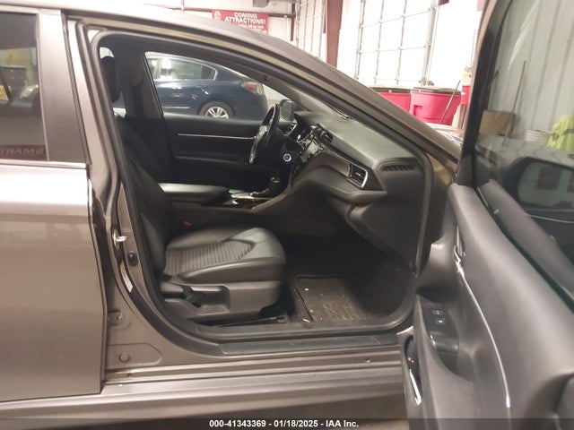 4T1B11HK6KU697036 Toyota CAMRY SE