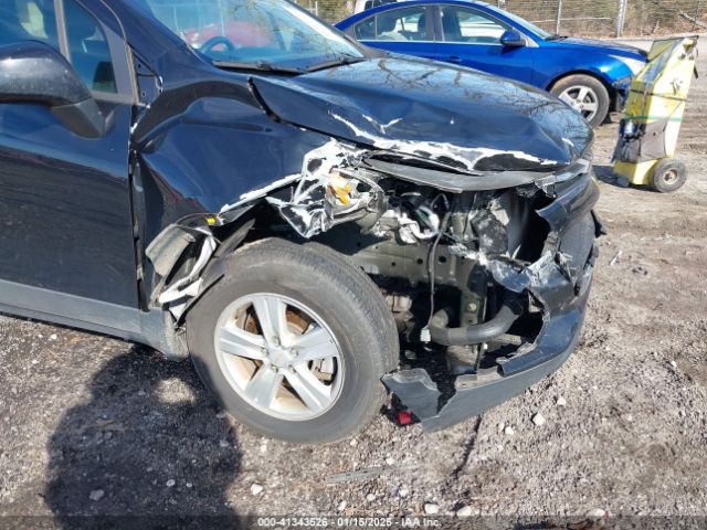 KL7CJKSB8MB322736 Chevrolet Trax Fwd Ls
