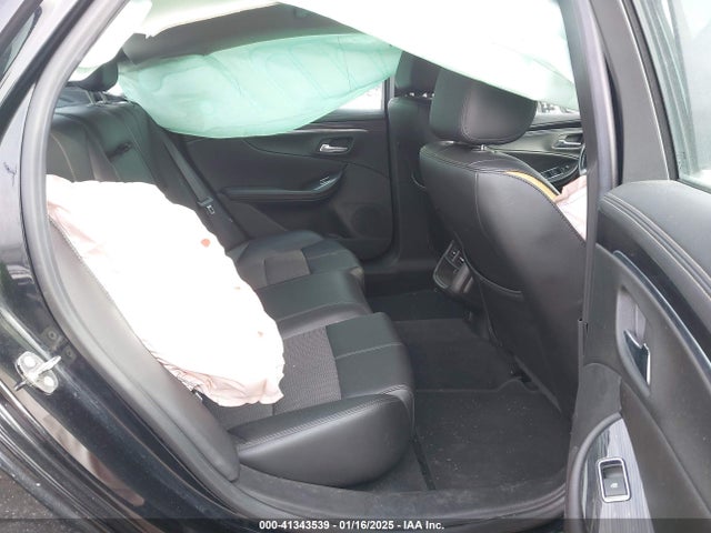 Chevrolet IMPALA 1LT 2018 1G1105S36JU112345 Image 8