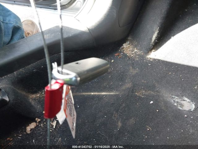 3MYDLBYV2HY172411 Toyota YARIS IA