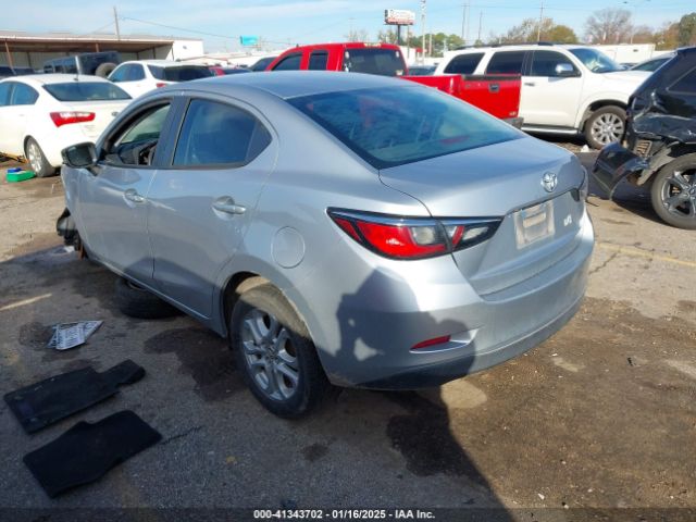 3MYDLBYV2HY172411 Toyota YARIS IA