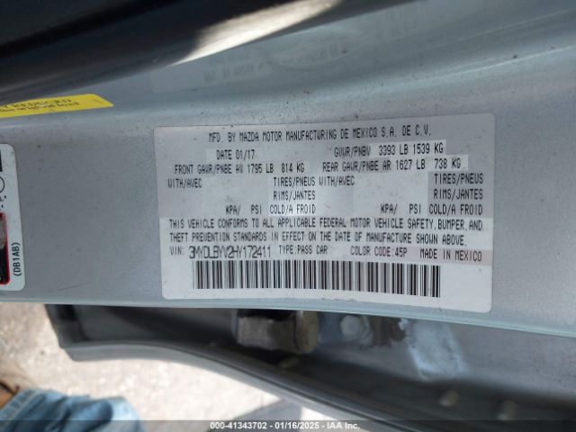 3MYDLBYV2HY172411 Toyota YARIS IA