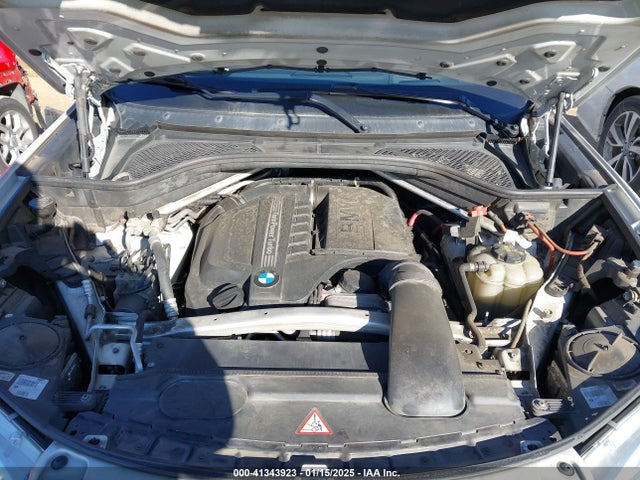BMW X5 2016 5UXKR2C53G0R71603 Image 10