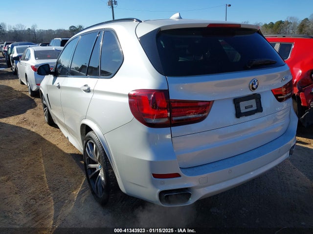 BMW X5 2016 5UXKR2C53G0R71603 Image 3