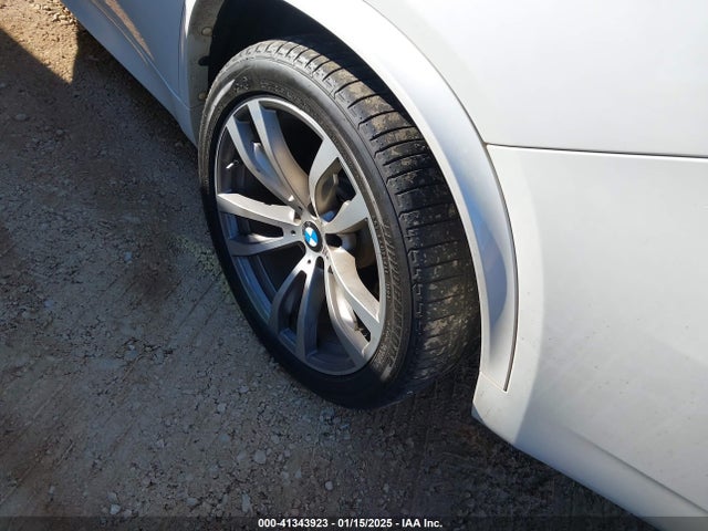 BMW X5 2016 5UXKR2C53G0R71603 Image 6