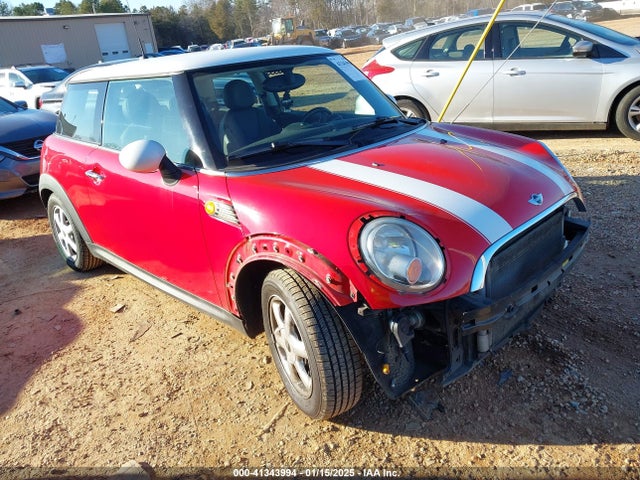 2009 MINI COOPER WMWMF33559TU75936 Photo 0