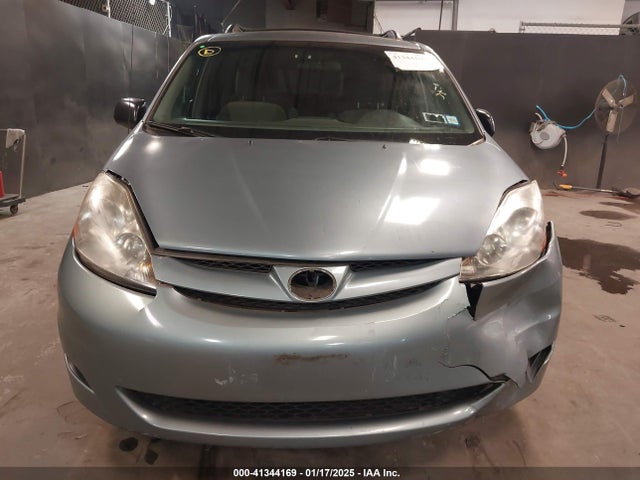 Aukcja sprzedaży 2010 Toyota Sienna Le, vin: 5TDKK4CC4AS307850, numer aukcji: 41344169