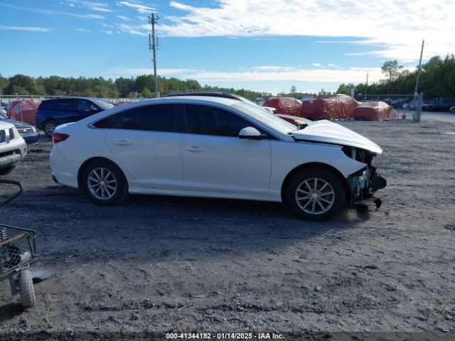 5NPE24AF8JH699246 Hyundai SONATA SE