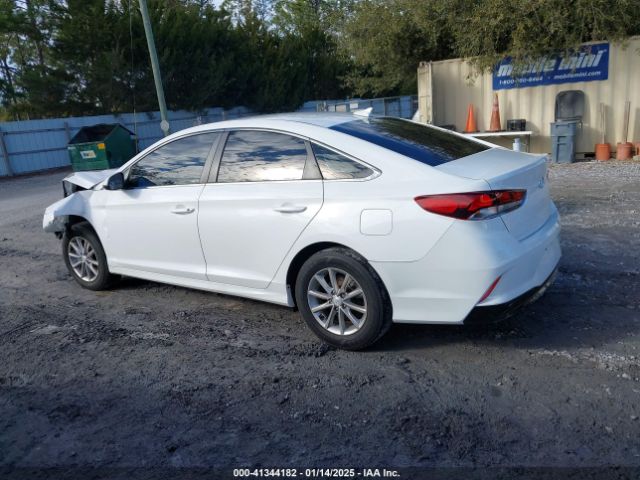5NPE24AF8JH699246 Hyundai SONATA SE