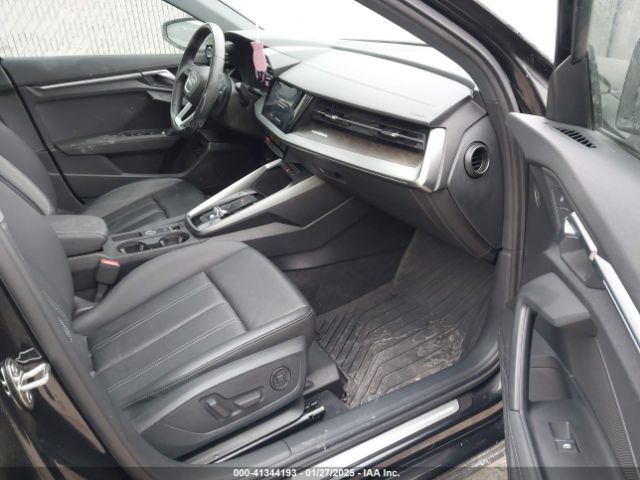WAUHUDGY8NA036429 Audi A3 Premium Plus 40 Tfsi Quattro S Tronic
