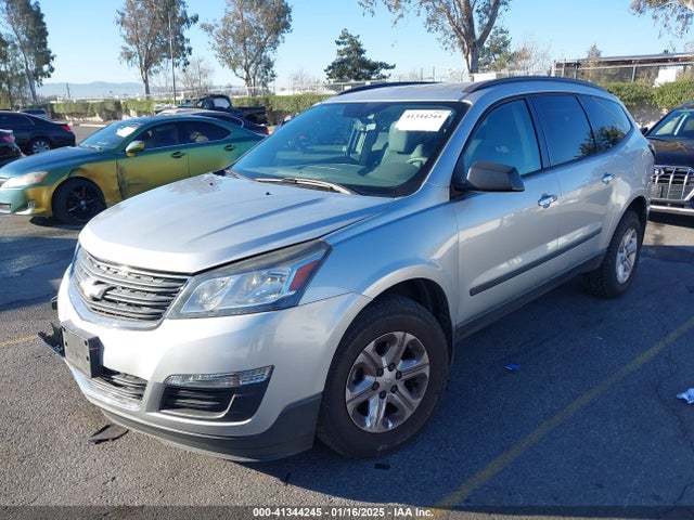 Chevrolet Traverse Ls 2017 1GNKRFEDXHJ346437 Image 2