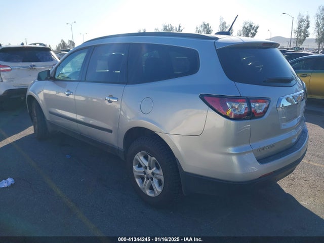 Chevrolet Traverse Ls 2017 1GNKRFEDXHJ346437 Image 3