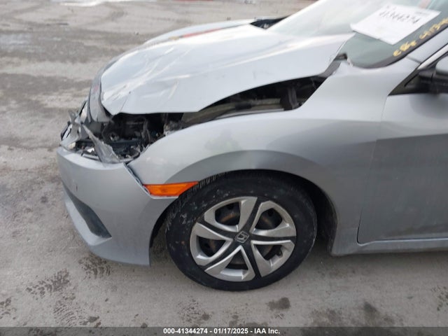 Honda Civic Lx 2017 19XFC2F50HE073033 Image 18
