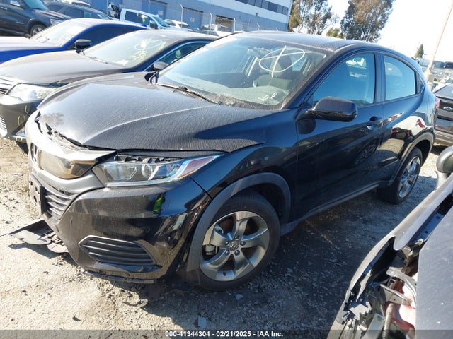 Honda HR-V LX 2019 3CZRU5H30KG705395 Image 2