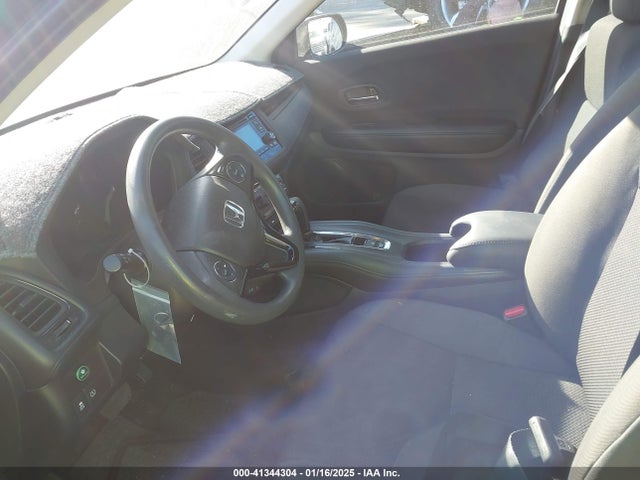Honda HR-V LX 2019 3CZRU5H30KG705395 Image 5