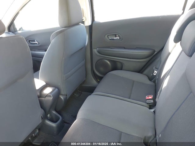Honda HR-V LX 2019 3CZRU5H30KG705395 Image 8