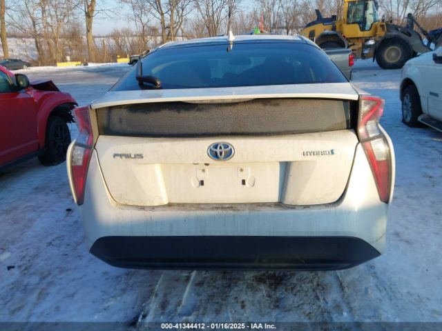 JTDKARFU1G3002577 Toyota Prius Three