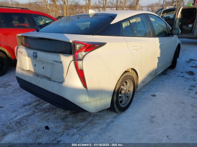 JTDKARFU1G3002577 Toyota Prius Three