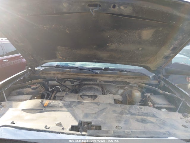 1GCVKREC8JZ311423 Chevrolet Silverado 1500 1lt