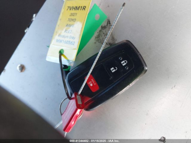 2T3W1RFV6MW160562 Toyota Rav4 Xle