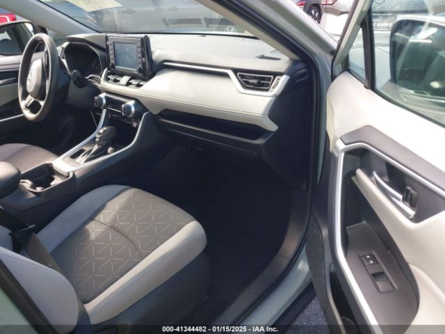 2T3W1RFV6MW160562 Toyota Rav4 Xle